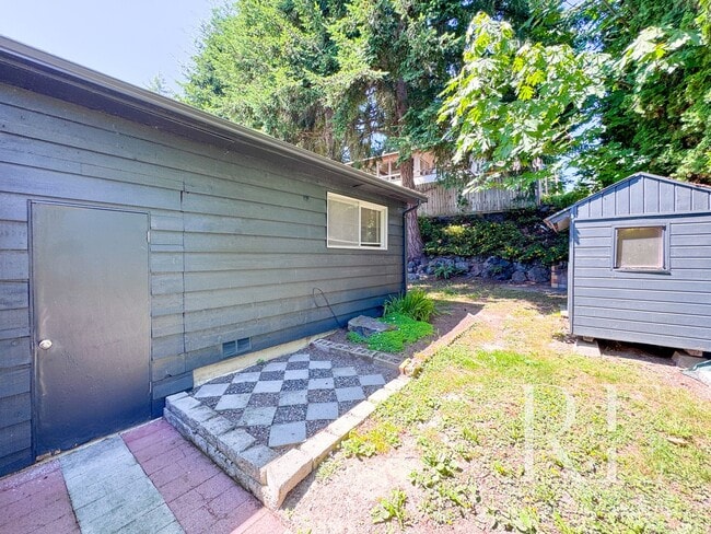 Building Photo - Chic Farmhouse Vibes in Charming Suquamish...
