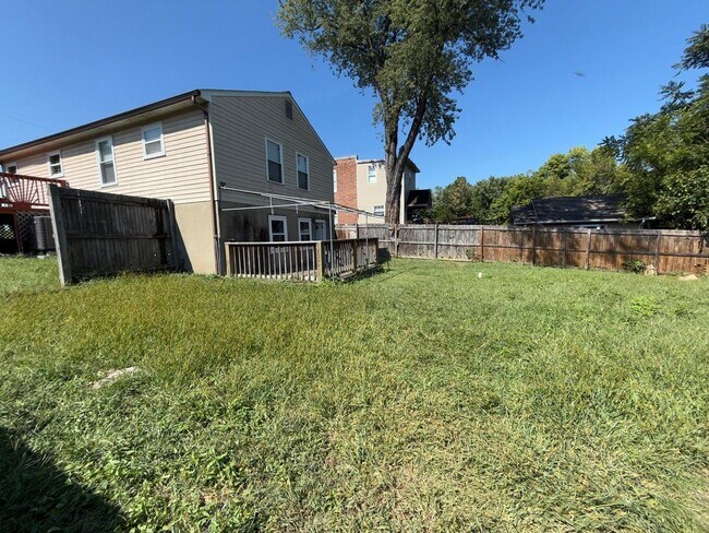 Building Photo - Beautiful Three-Bedroom Home In Baltimore