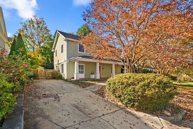 Building Photo - 3 Bed 3 Bath - Kensington Craftsman - Move In Ready