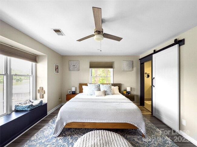 Building Photo - 9808 Emerald Point Dr