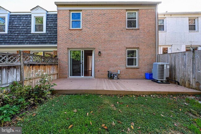 Building Photo - 2312 Wheystone Ct