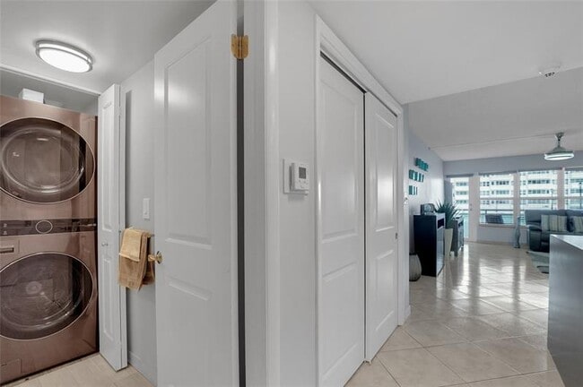 Building Photo - 3900 Galt Ocean Dr