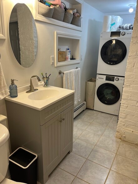 Building Photo - 205 Standish Ave