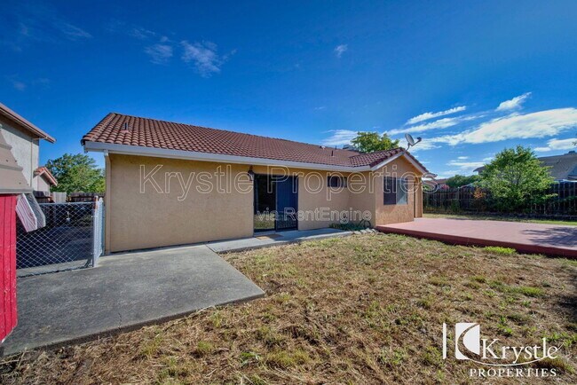 Building Photo - 229 Folland Dr