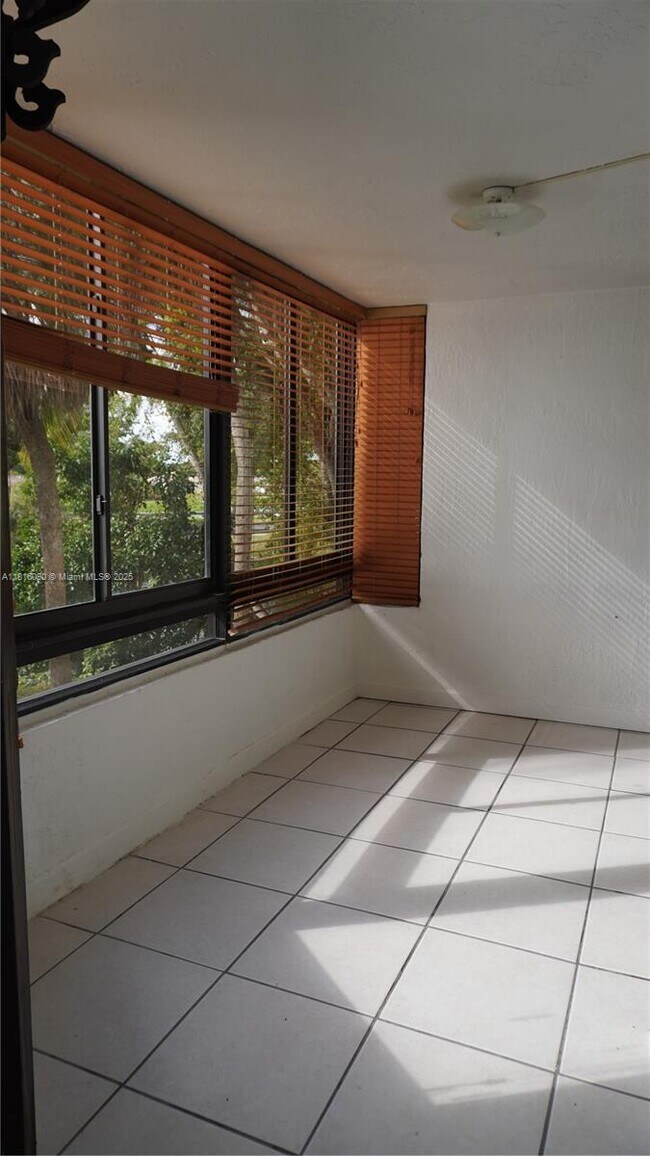 Building Photo - 8305 SW 152nd Ave