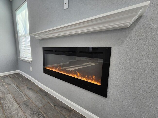 Building Photo - 2603 Peach Tree Ln