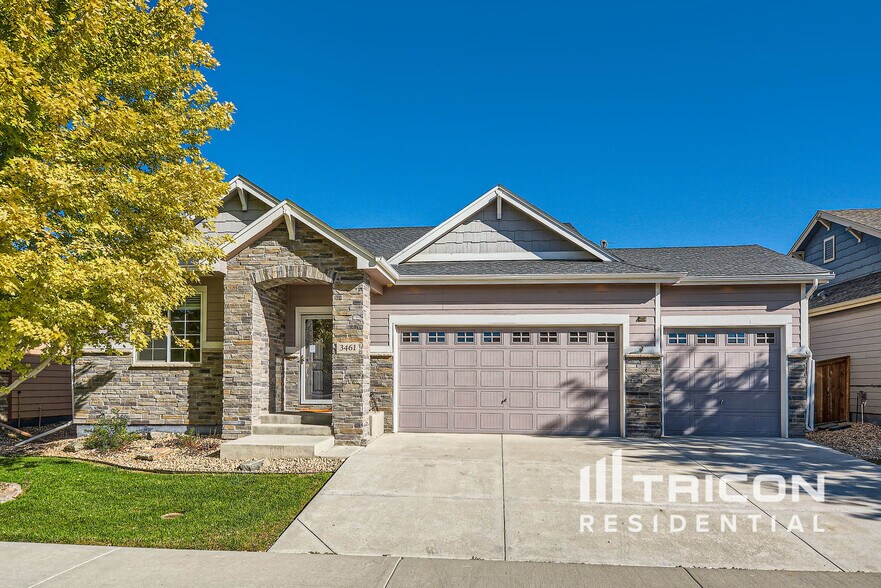 Primary Photo - 3461 Janus Dr