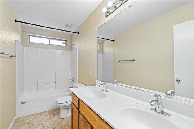 Building Photo - 6349 W Desert Hollow Dr