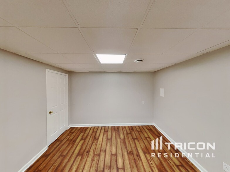 Building Photo - 1753 Independence Dr