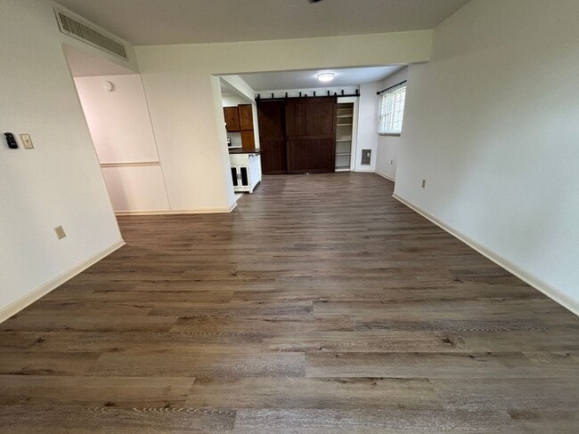 Building Photo - 5260 Crossbow Cir