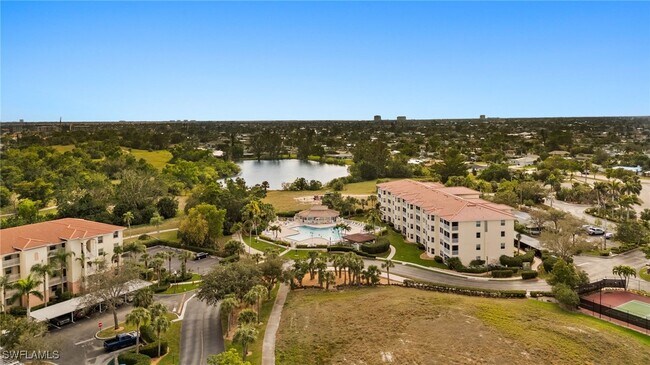 Building Photo - 4015 Palm Tree Blvd