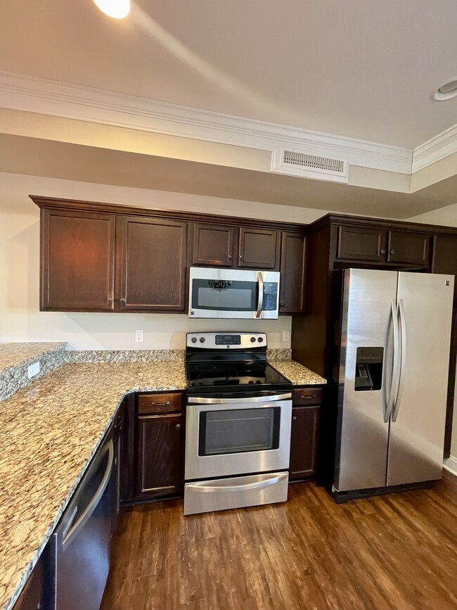 Building Photo - 219 Capstone Dr