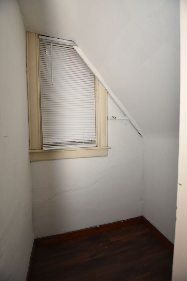 Building Photo - 508 S St Joseph St