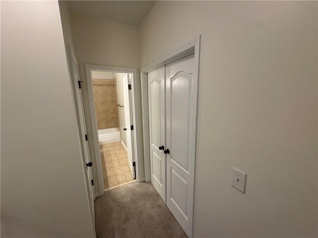 Building Photo - 5055 Hastings Terrace