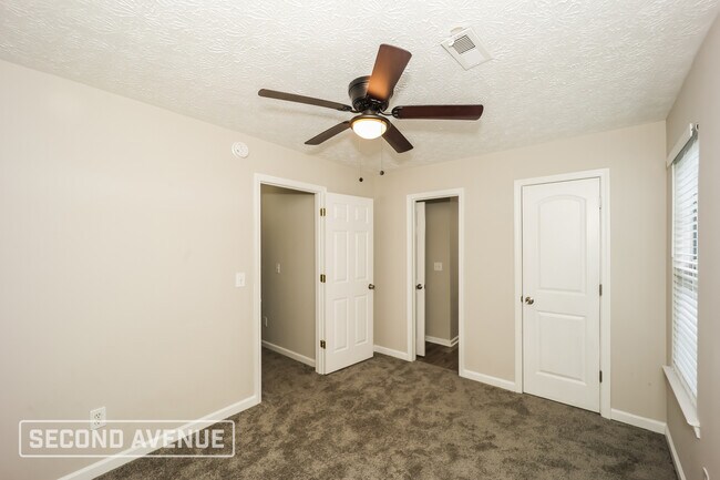 Building Photo - 4223 Reeshemah St