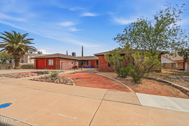 Building Photo - 6613 Escondido Dr