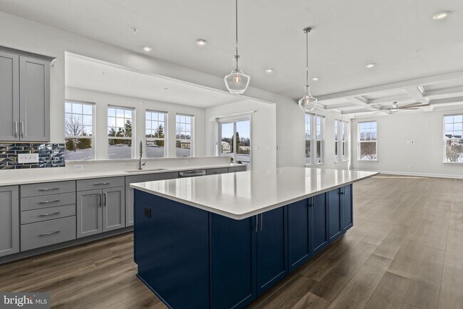 Building Photo - 12600 Coventry Mnr Wy