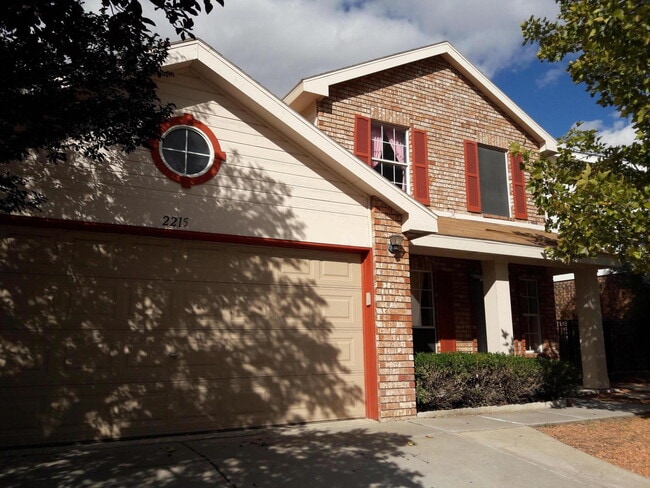 Primary Photo - 2215 Sunstone Dr NW