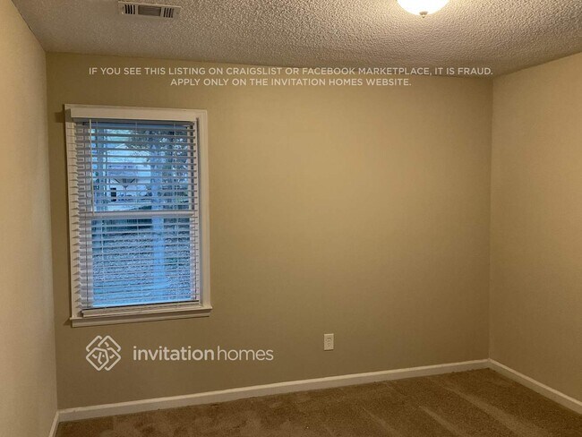 Building Photo - 3607 Memorial Pkwy NW