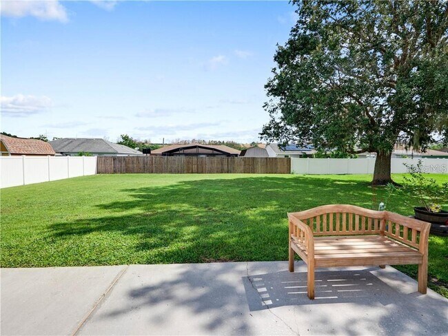 Building Photo - 709 Del Prado Dr