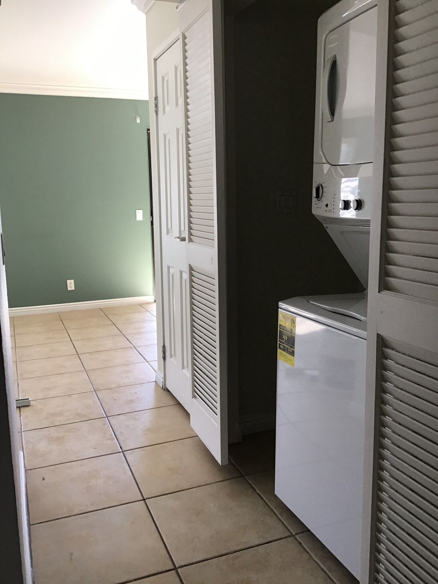 Building Photo - 43376 Cook St