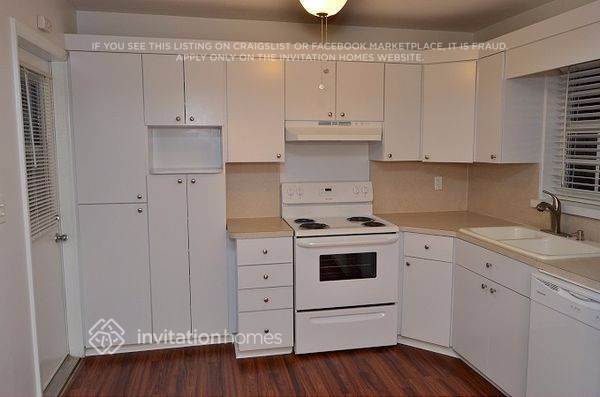 Building Photo - 1026 N E St