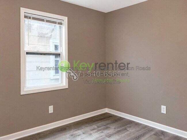 Building Photo - 4909 Killam Ave