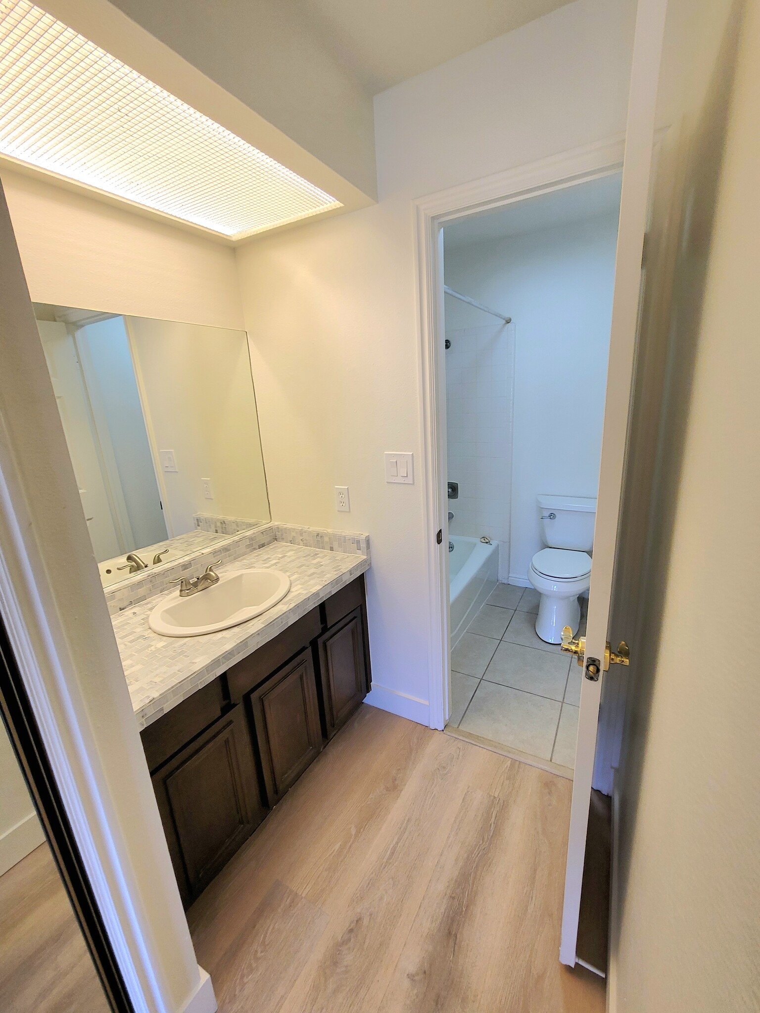 Building Photo - 300 W 2025 S