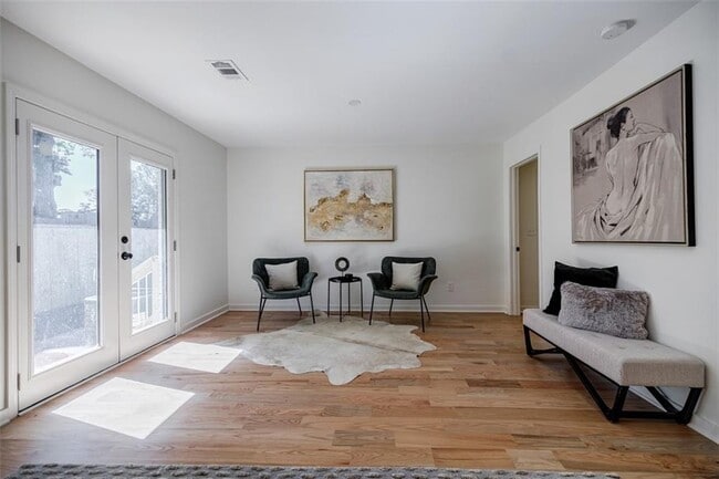 Building Photo - 3154 N Druid Hills Rd