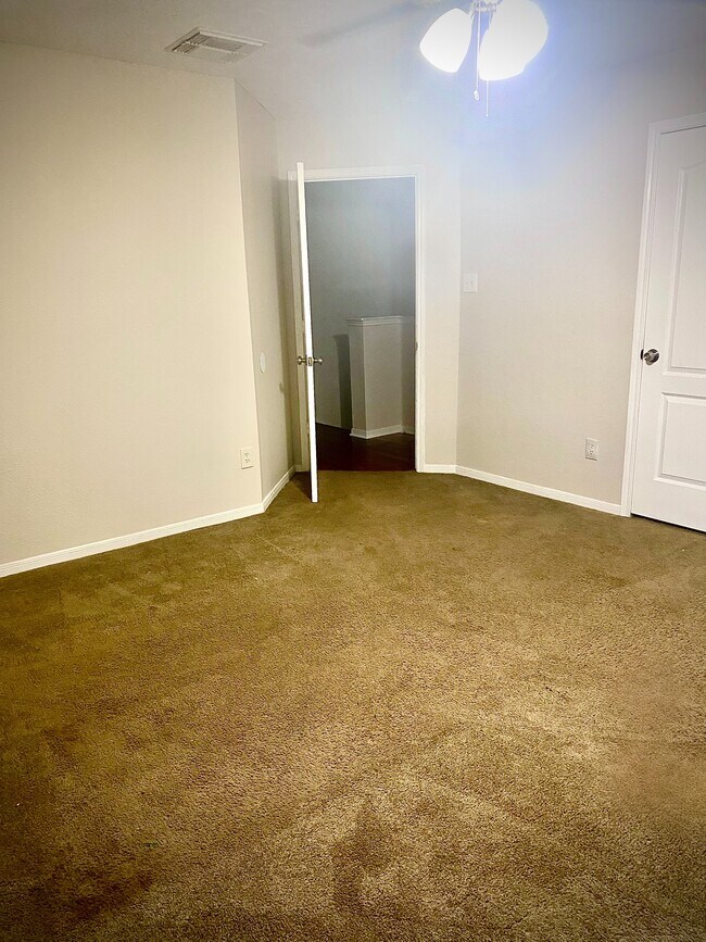 Building Photo - 10107 Olive Mount St