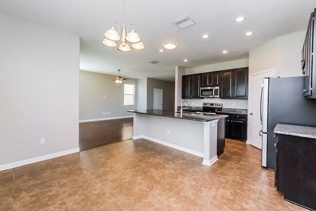 Building Photo - 6135 Trent Creek Dr