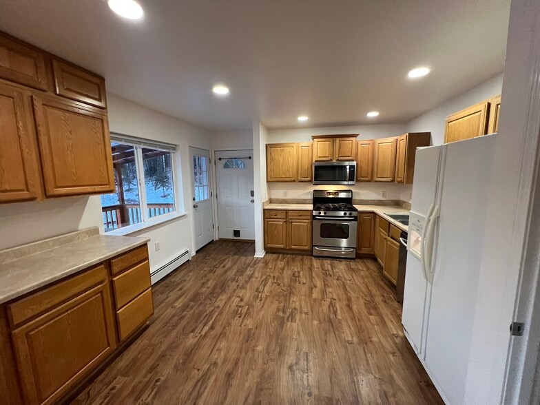 Kitchen entry door - 1794 S Mack Dr