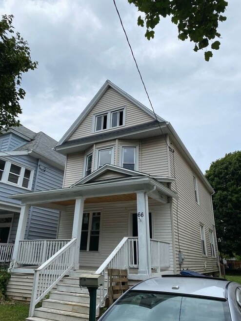 Building Photo - 66 Woodside Ave
