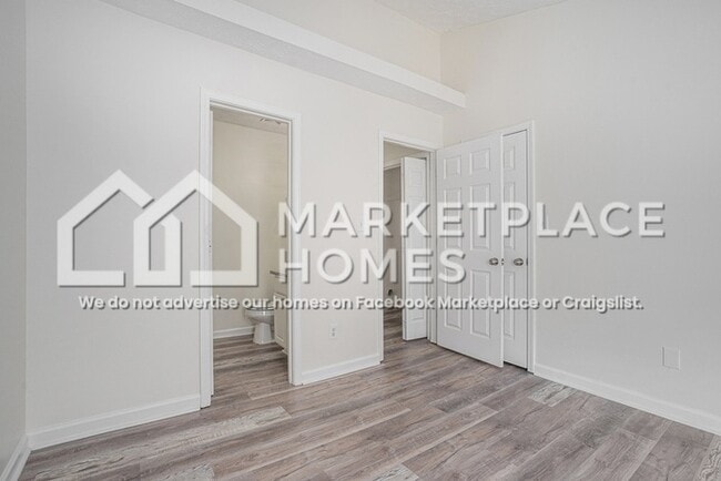 Building Photo - 6519 Charter Way