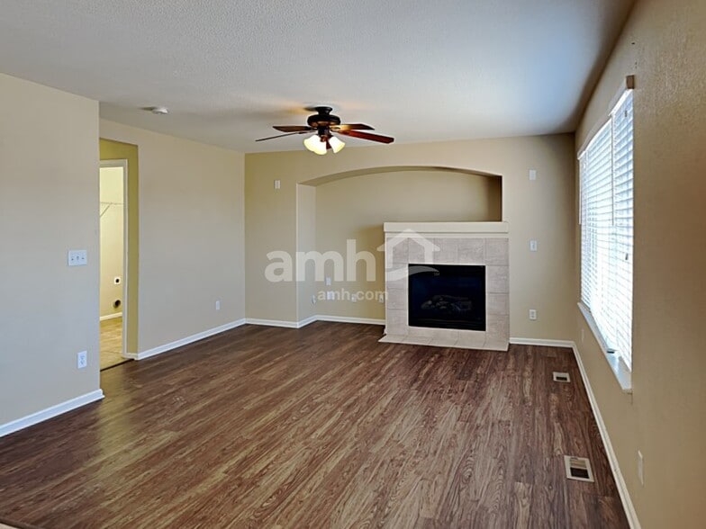 Building Photo - 6213 Westview Cir