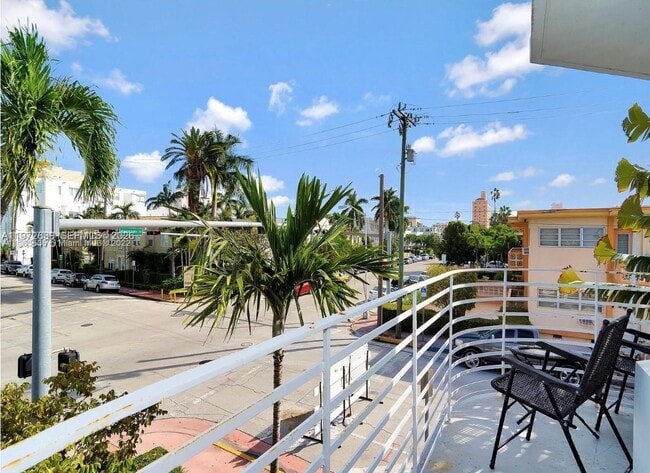 Building Photo - 601 11th St