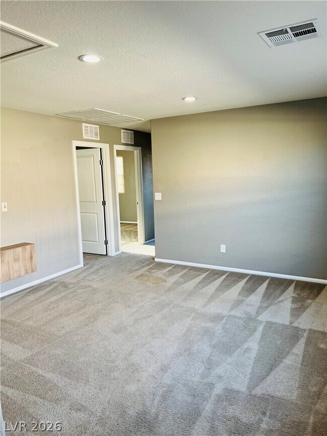 Building Photo - 9325 Keystone Ridge Ave