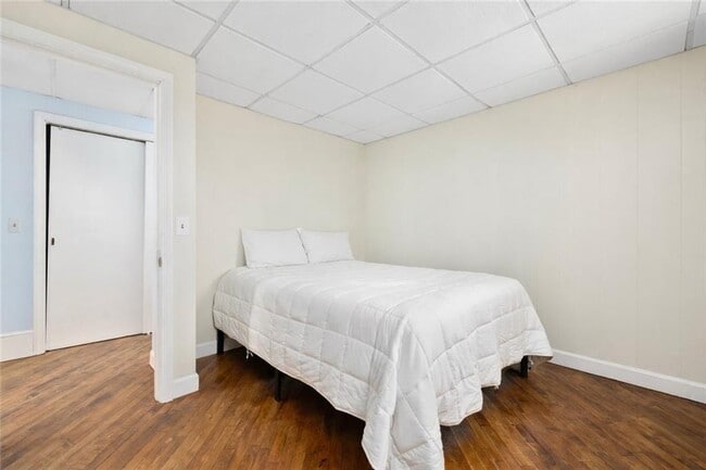 Building Photo - 4 Rego Rd