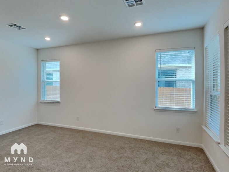 Building Photo - 1109 Mulberry Oak Ln