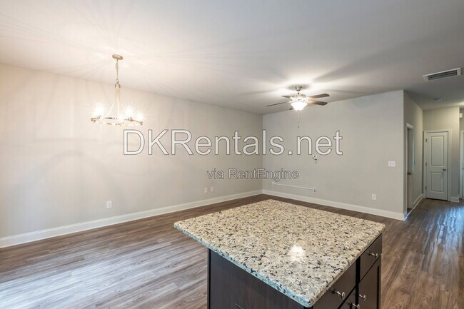 Building Photo - 6220 Trickle Bnd