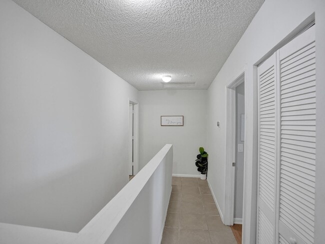 Building Photo - 1488 SW 47th Ave
