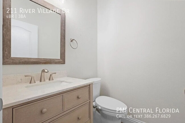 Building Photo - 211 River Village Dr