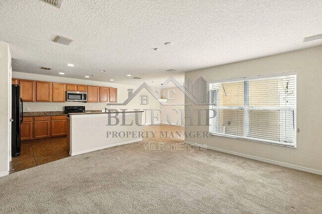 Building Photo - 13800 Golden Russet Dr