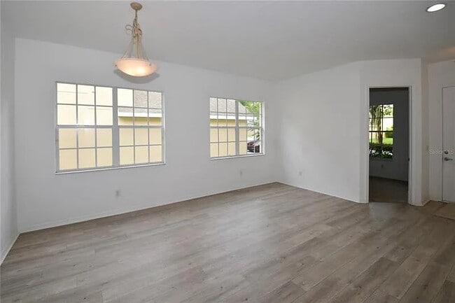 Dining2 - 30741 Pumpkin Ridge Dr