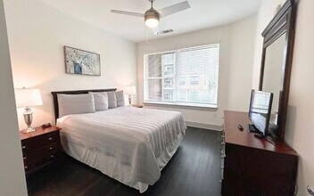 Building Photo - 679 Edgewood Ave NE