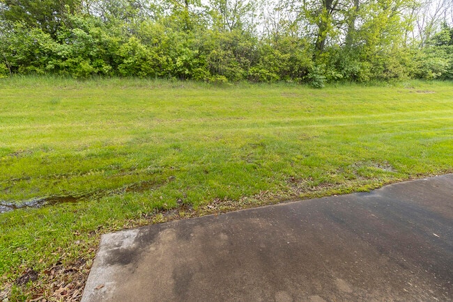 Building Photo - 5000 Derby Ridge Dr