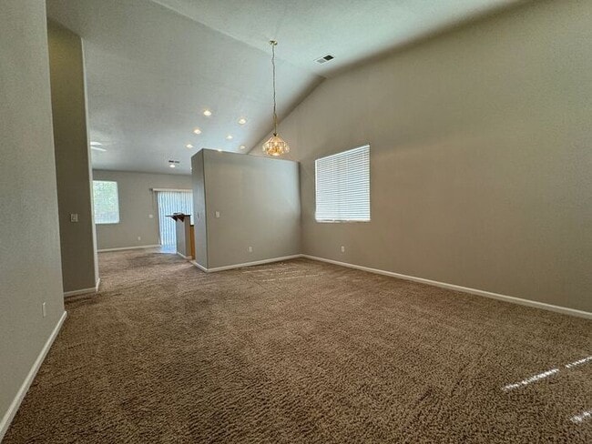 Building Photo - Spacious 4 Bed / 2 Bath Home in North Reno – $2,400/mo