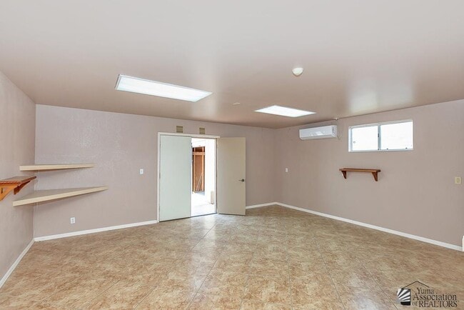 Building Photo - 12790 E 46th Dr