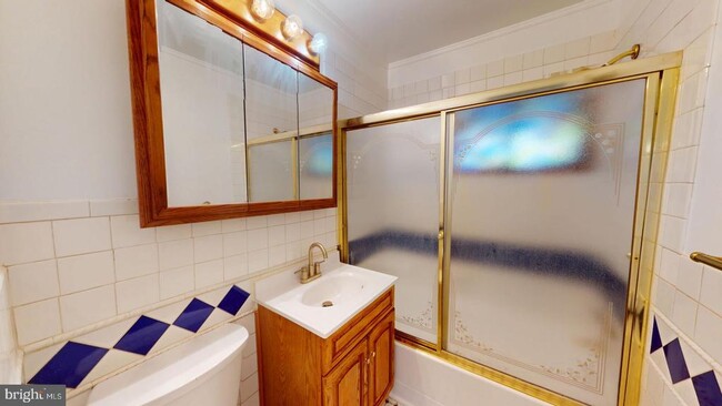 Building Photo - 6511 Enfield Dr