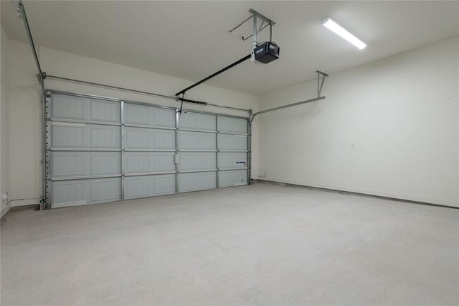 Building Photo - 2137 Yellow Warbler Dr